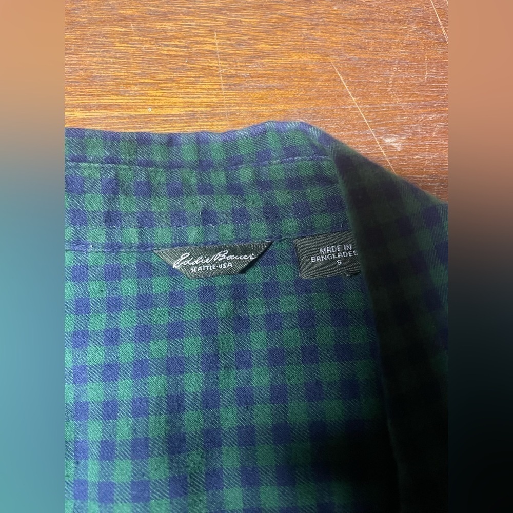eddie bauer button down Flannel Shirt - Green/blue - Men’s Size Small - Picture 2 of 3